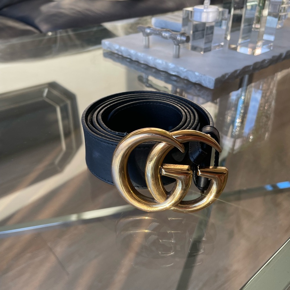 Gucci Black Leather Belt with Gold GG Buckle